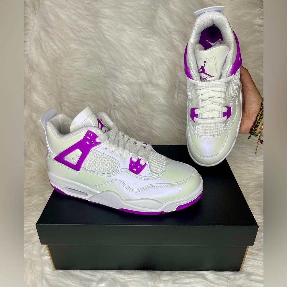 Air Jordan 4 - Picture 3 of 5
